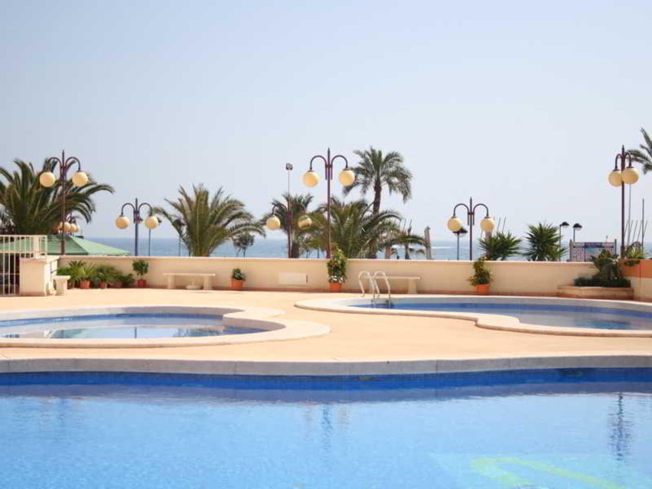 Apartamentos Zafiro Unitursa Calpe Ngoại thất bức ảnh