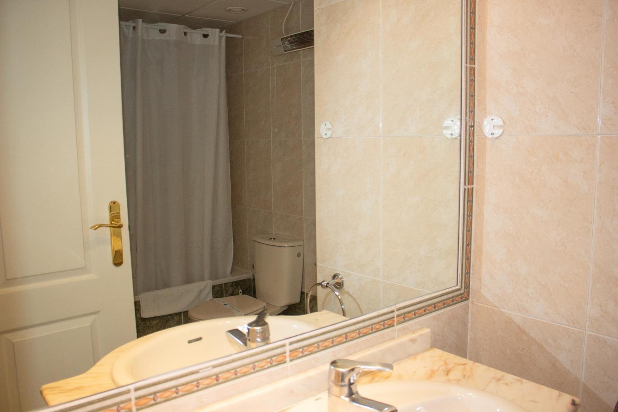 Apartamentos Zafiro Unitursa Calpe Ngoại thất bức ảnh
